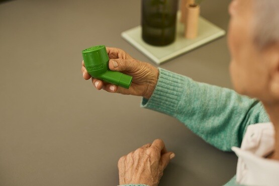 Der handliche GeloMuc unterstützt bei chronischer Bronchitis die Schleimlösung